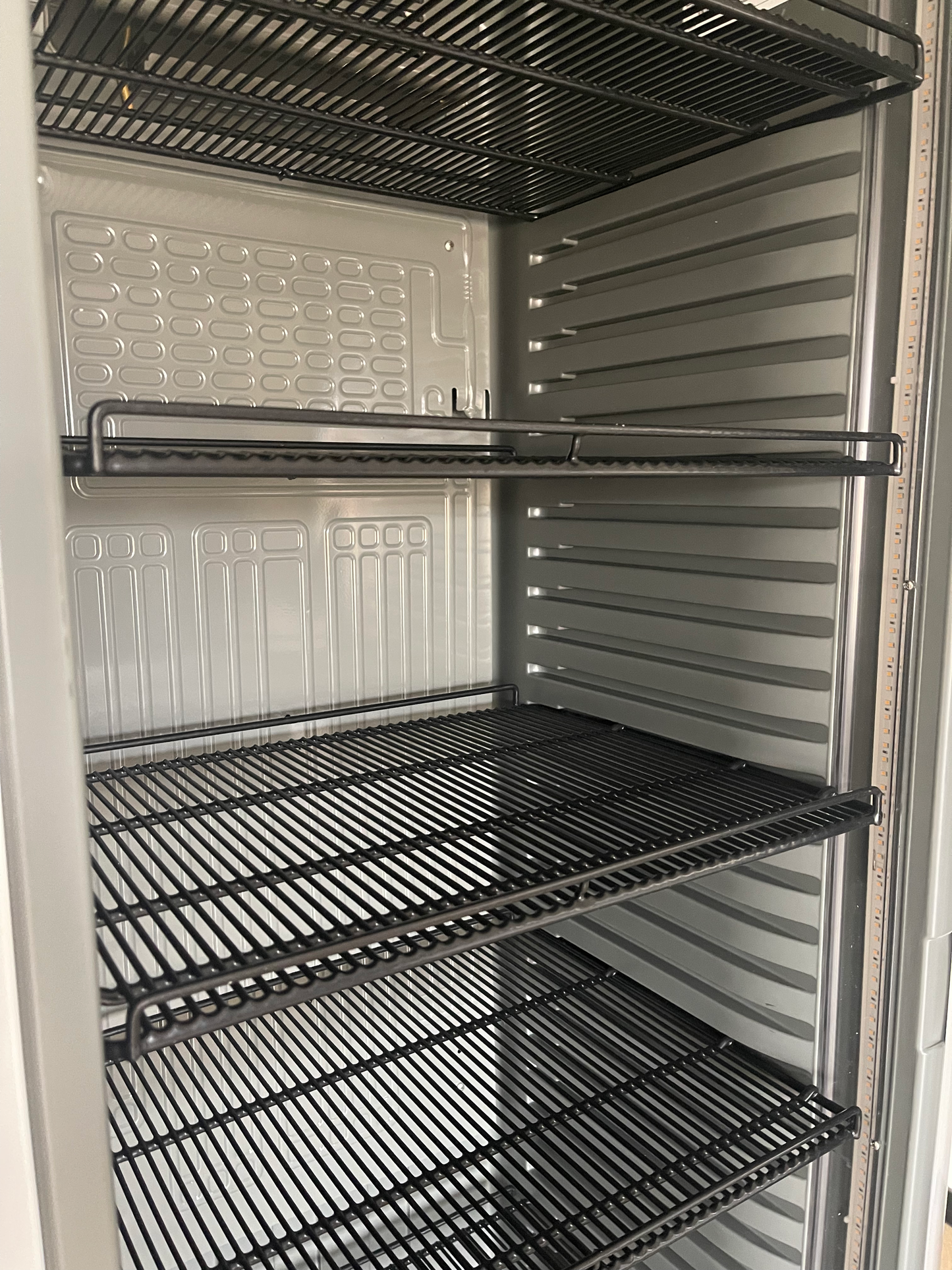 GASTRO KÜHLSCHRANK VELTINS